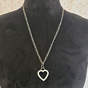 Silver Heart Pendant Necklace 🎲